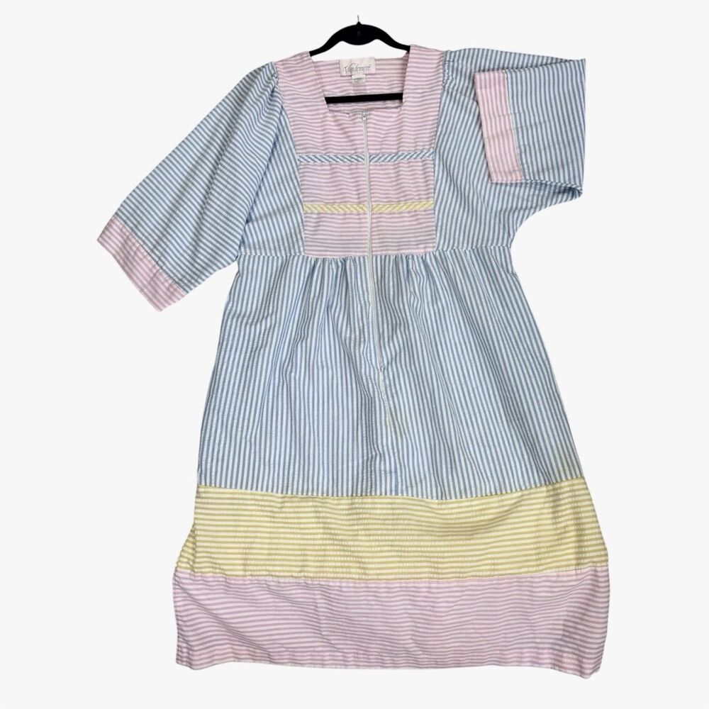 Vintage 1980s Vandemere Housecoat Pastel Candy Striped Seersucker 1/2 Zip Size M